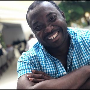 Meet your Posher, Ayite